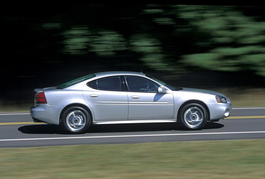 Pontiac Grand Prix 2005 года  (фото 36 из 44)